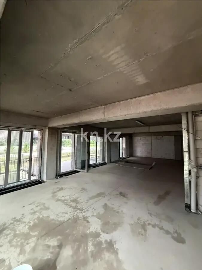 Продажа 5-комнатной квартиры, 185.2 м² - Продажа пятикомнатных и более квартир в кирпичном доме в Алматы фото 1 из 3