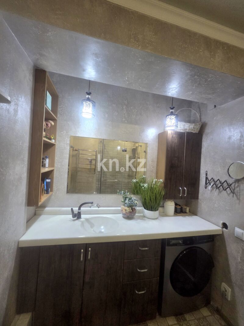 Продажа 3-комнатной квартиры, 70 м² - Продажа трехкомнатных квартир в Медеуском р-не Алматы - страница 3 фото 7 из 13