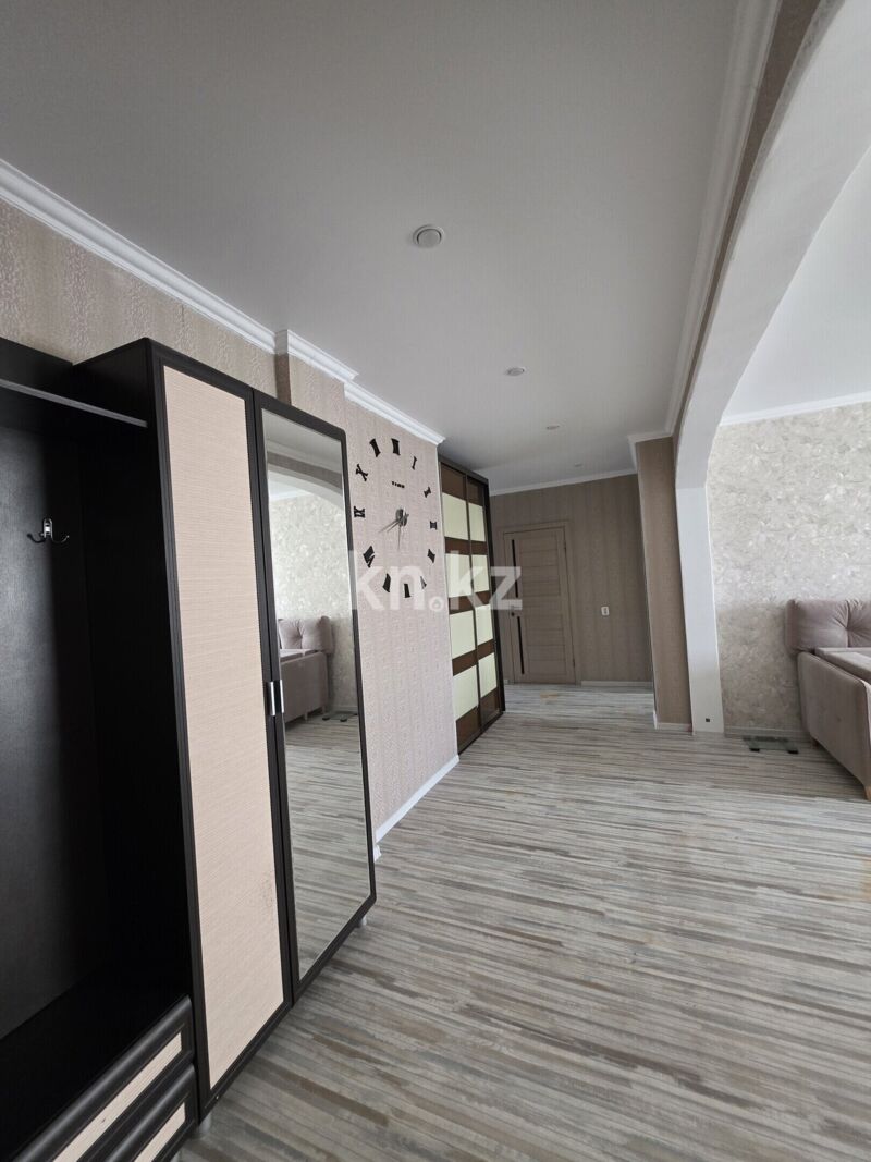 Продажа 3-комнатной квартиры, 93.7 м² - Продажа квартир от собственников в Караганде фото 1 из 25