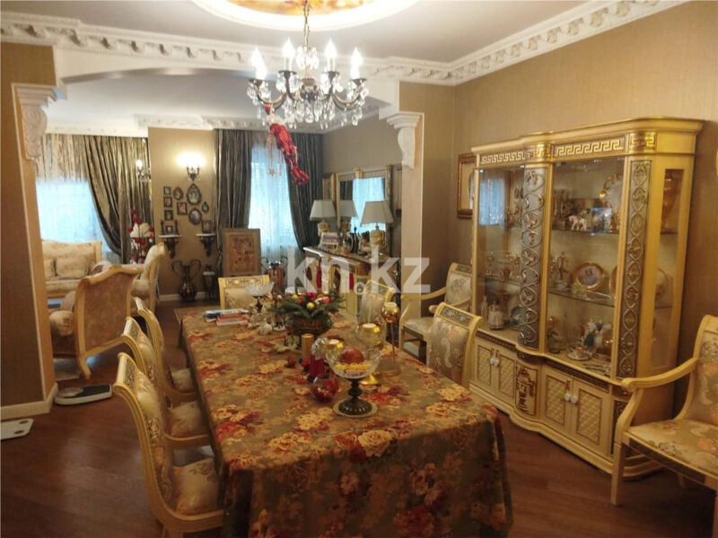 Продажа 10-комнатного дома, 320 м² - Продажа дач в Темиртау фото 1 из 36