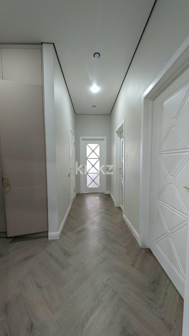 Продажа 3-комнатной квартиры, 99.7 м² - Продажа жилой и коммерческой недвижимости в Уральске фото 16 из 37