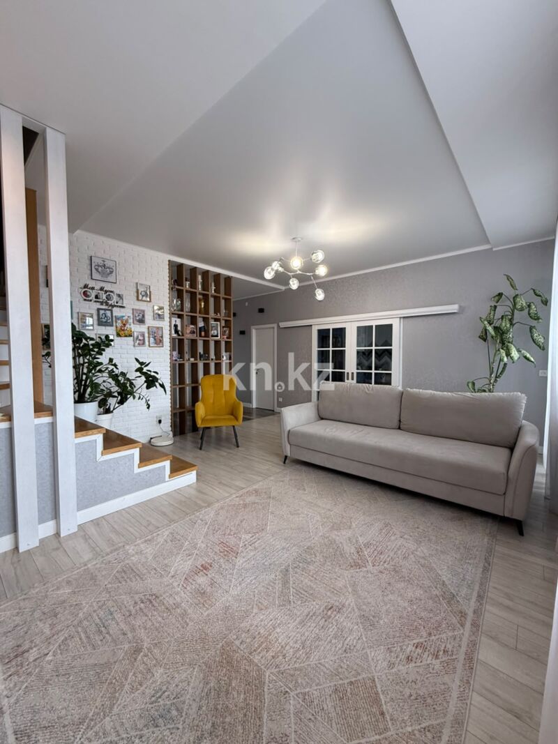 Продажа 4-комнатной квартиры, 138.4 м² - Продажа четырехкомнатных квартир в кирпичном доме в Караганде фото 5 из 31