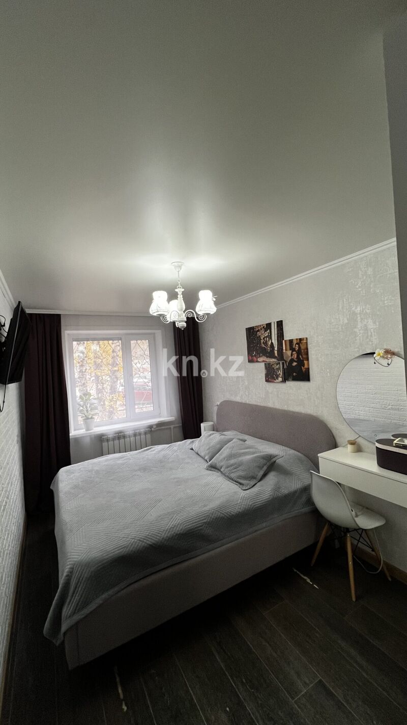 Продажа 3-комнатной квартиры, 58.1 м² - Продажа трехкомнатных квартир в панельном доме в Караганде фото 1 из 14