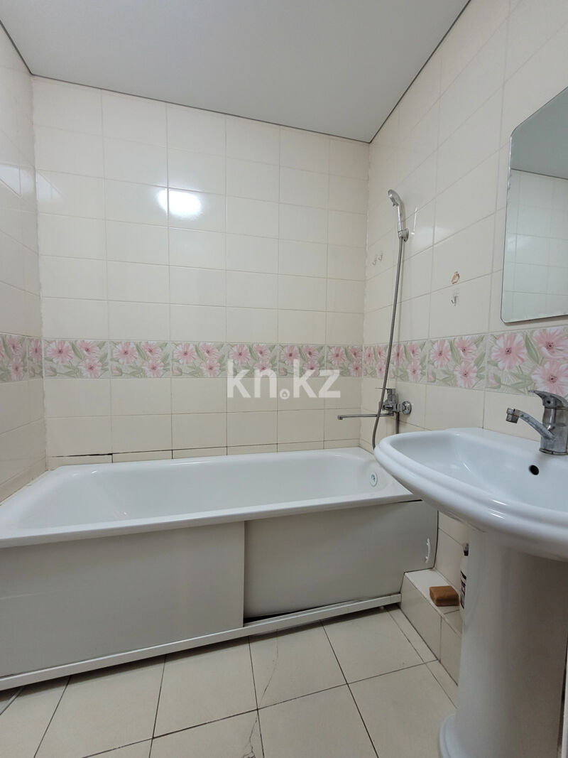 Продажа 4-комнатной квартиры, 79 м² - Продажа четырехкомнатных квартир в панельном доме в Караганде - страница 6 фото 14 из 15