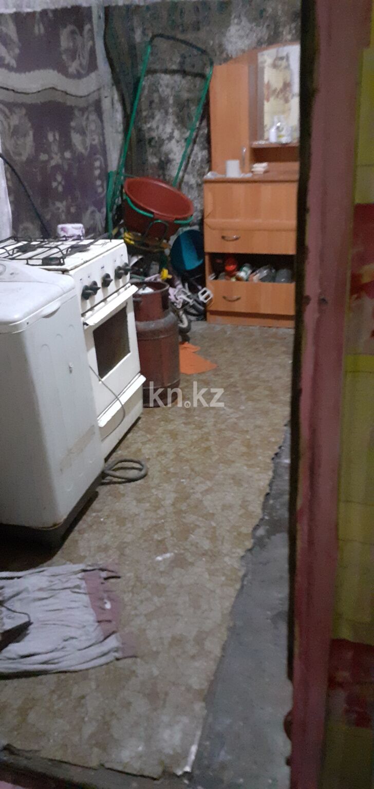 Продажа 3-комнатного дома, 75 м² - Продажа домов, коттеджей в Караганде - страница 6 фото 12 из 24