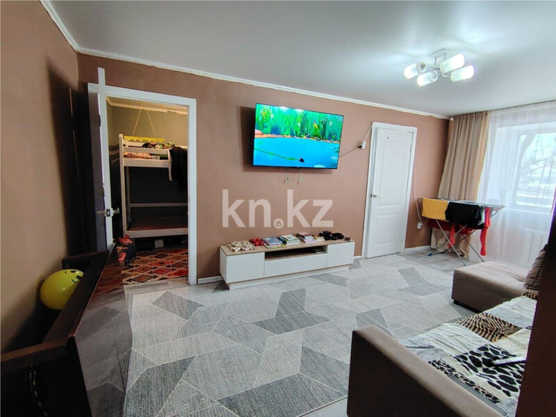 Продажа 3-комнатной квартиры, 45 м² - Продажа квартир в Пришахтинске Караганды - страница 7 фото 2 из 14
