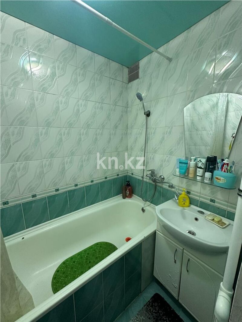 Продажа 3-комнатной квартиры, 64 м² - Продажа трехкомнатных квартир в Майкудуке Караганды - страница 9 фото 14 из 17