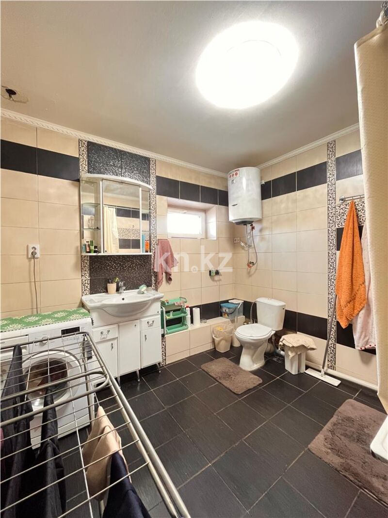 Продажа 3-комнатного дома, 107 м² - Продажа домов, коттеджей в Караганде - страница 6 фото 13 из 27