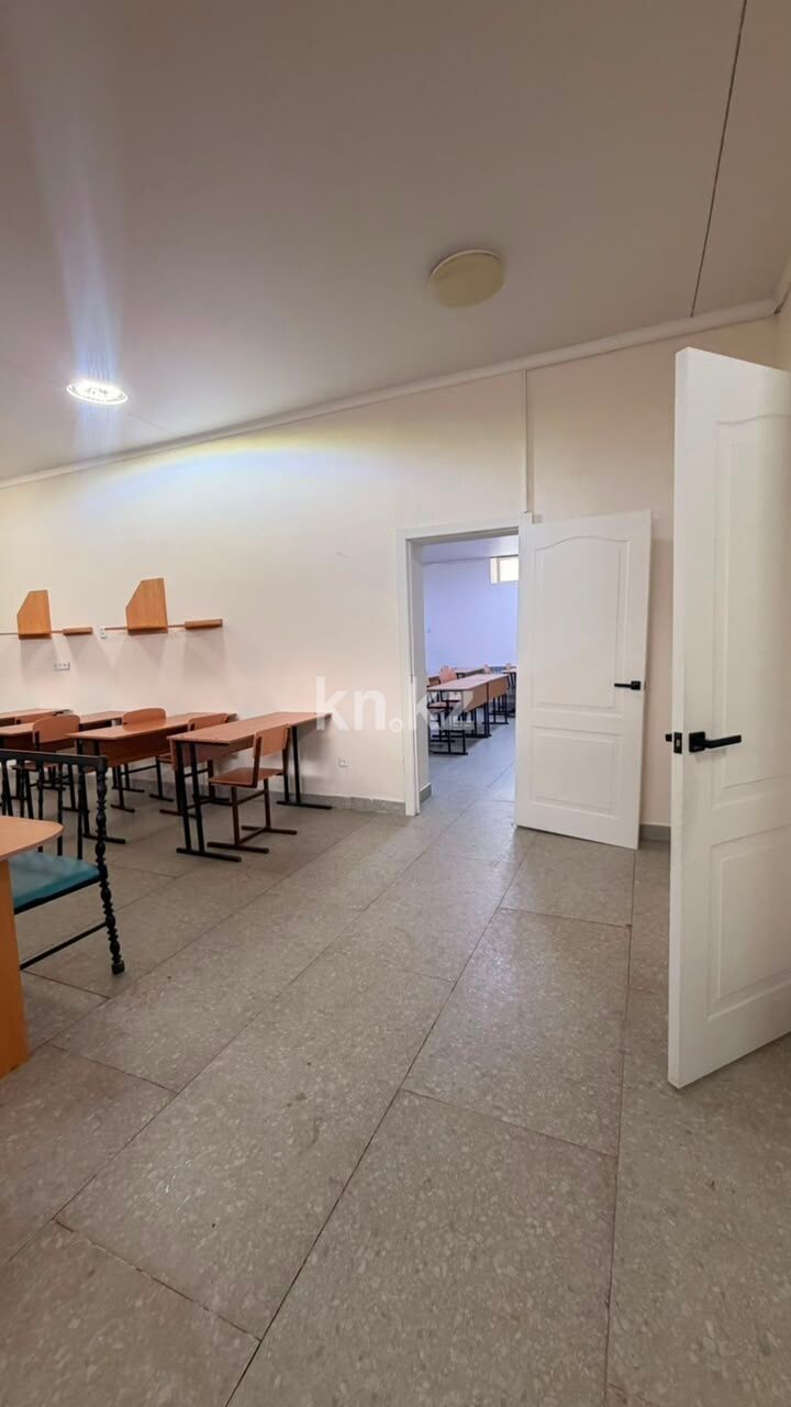 Продажа помещения, 110 м² - Продажа офисных и торговых помещений в Караганде фото 2 из 6