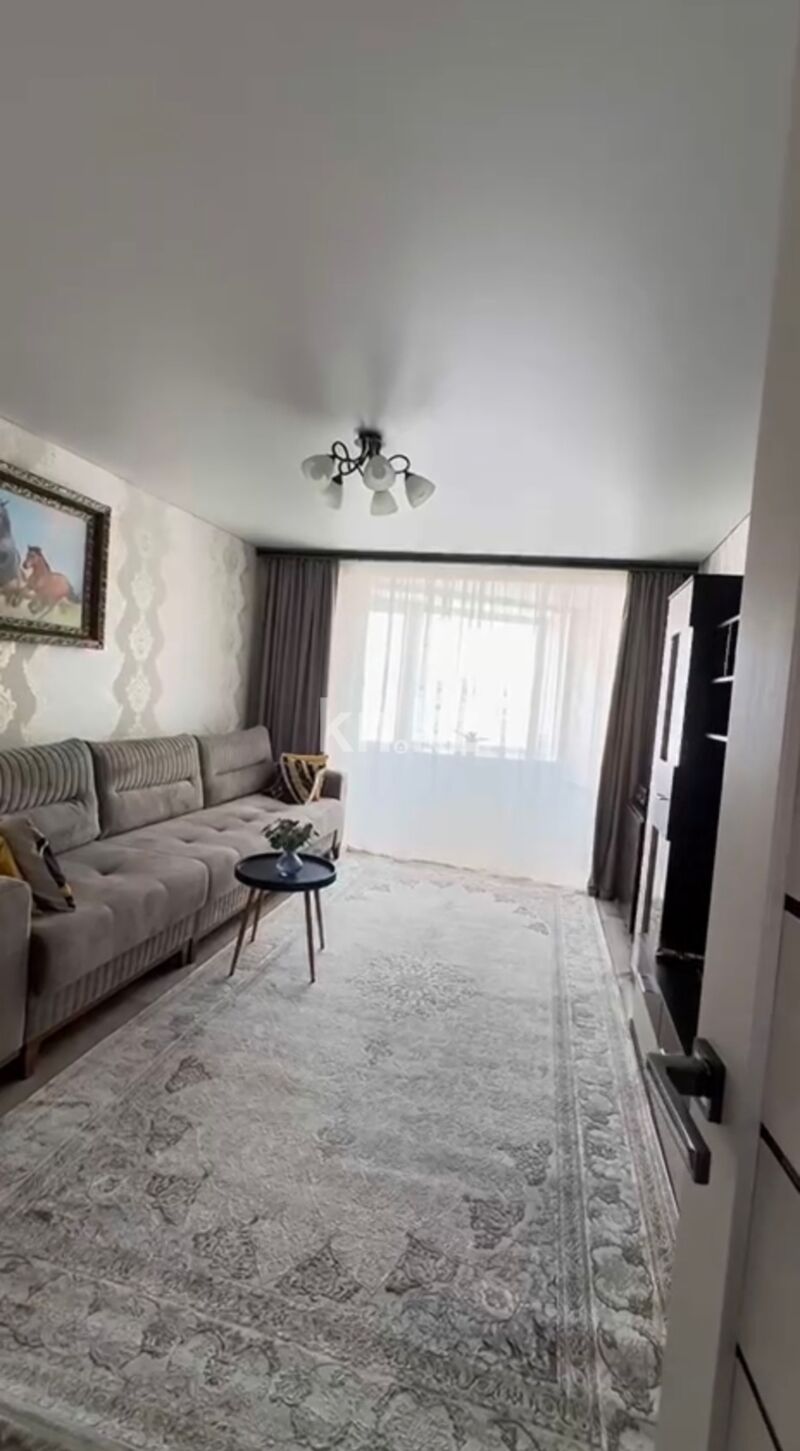 Продажа 3-комнатной квартиры, 60.9 м² - Продажа трехкомнатных квартир в Майкудуке Караганды - страница 4 фото 1 из 20