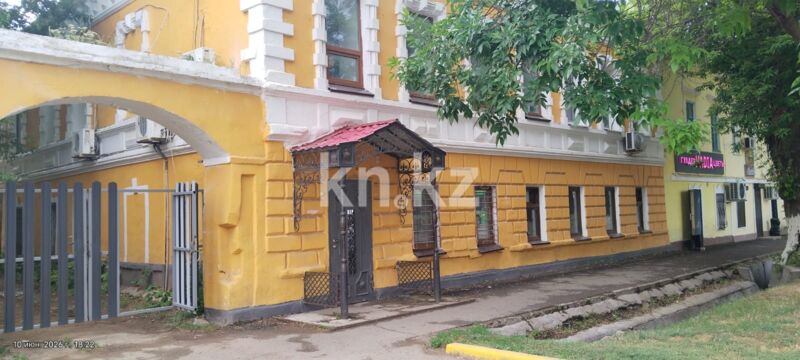 Продажа помещения, 166 м² - Продажа офисных и торговых помещений в Уральске фото 1 из 18