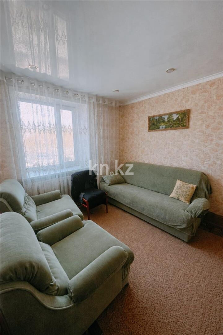 Продажа 4-комнатной квартиры, 75 м² - Продажа четырехкомнатных квартир в кирпичном доме в Караганде - страница 7 фото 4 из 11