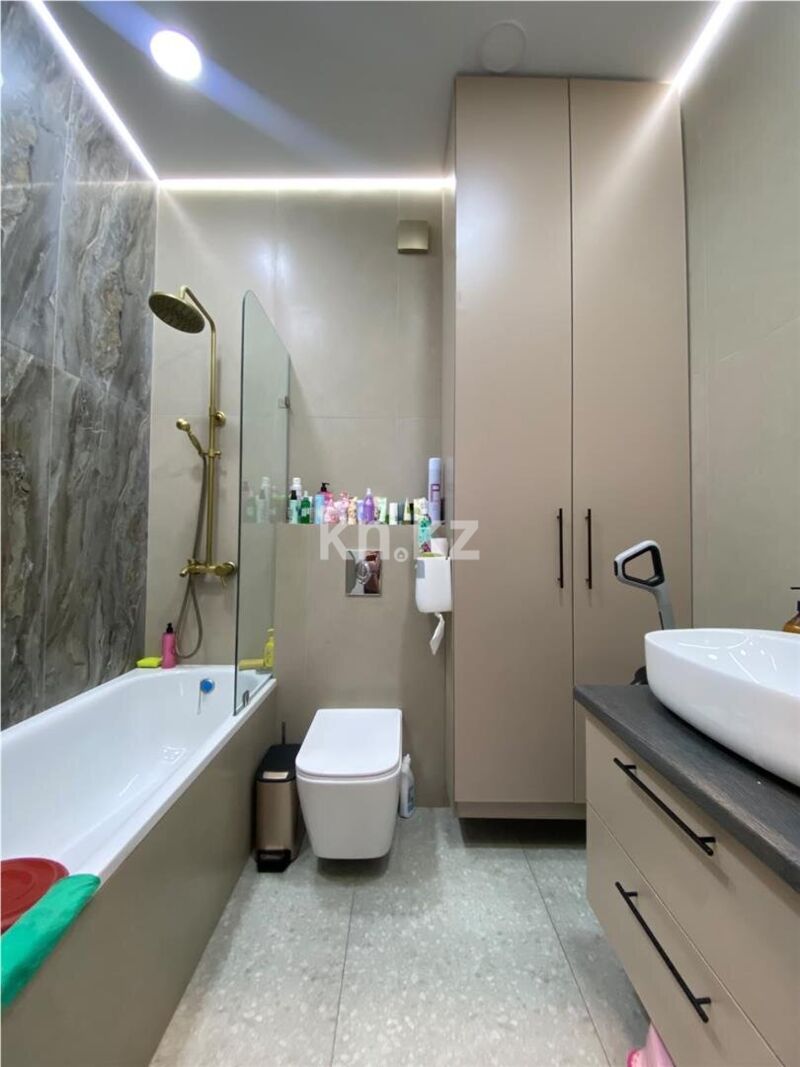 Продажа 5-комнатной квартиры, 117 м² - Продажа квартир в Майкудуке Караганды - страница 7 фото 8 из 9