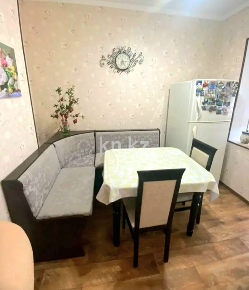 Продажа 3-комнатной квартиры, 70 м² - Продажа квартир в Аль-Фарабийском р-не Шымкента фото 10 из 24