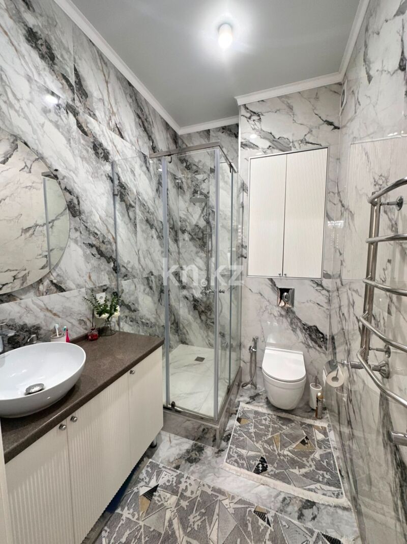 Продажа 5-комнатной квартиры, 160 м² - Продажа пятикомнатных и более квартир в кирпичном доме в Казахстане - страница 2 фото 13 из 23