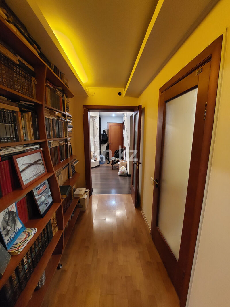 Продажа 4-комнатной квартиры, 110 м² - Продажа четырехкомнатных квартир в кирпичном доме в Караганде - страница 9 фото 5 из 14