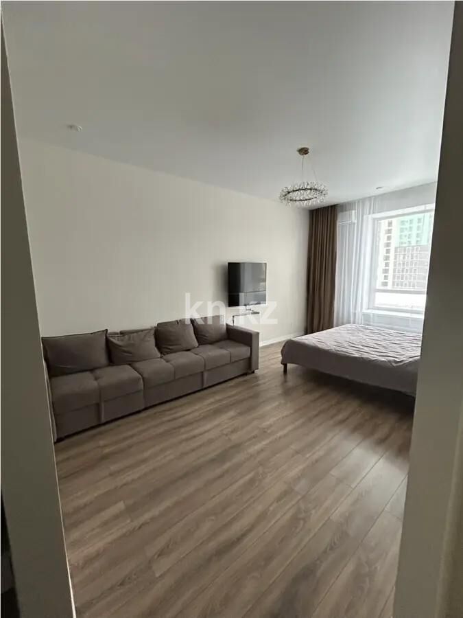Продажа 1-комнатной квартиры, 40 м² - Продажа однокомнатных квартир в р-не Есиль Астаны - страница 32 фото 1 из 4