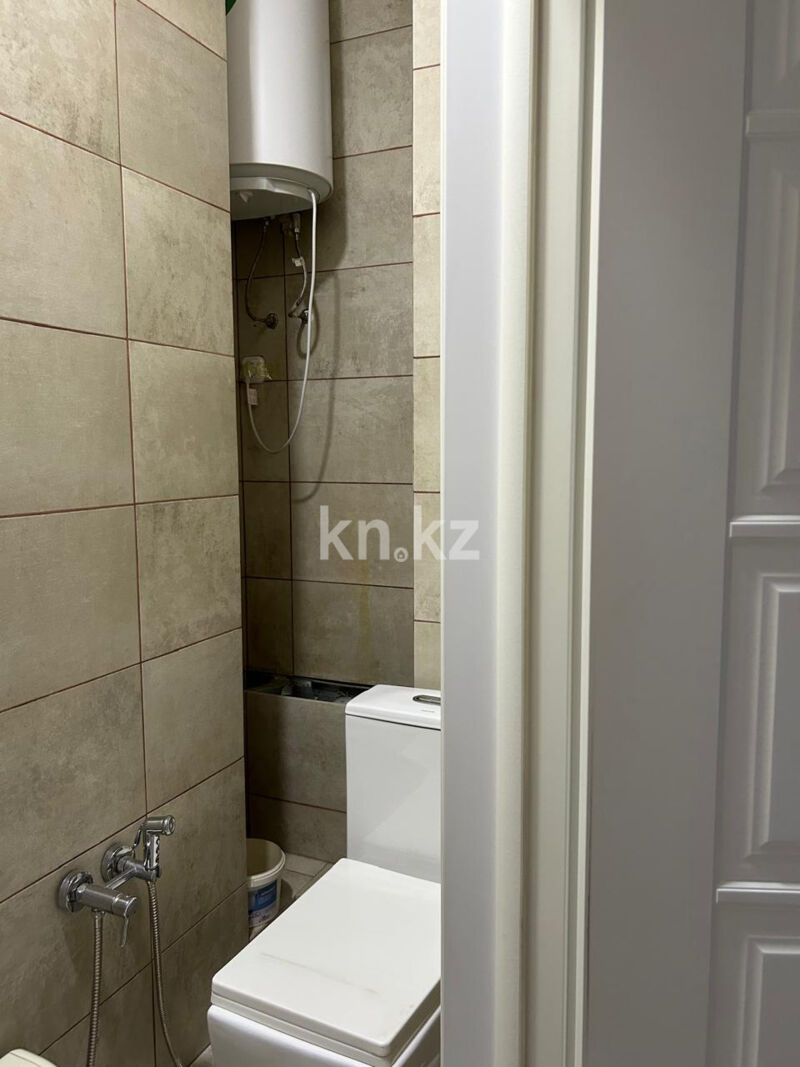 Продажа 3-комнатной квартиры, 75 м² - Продажа квартир в блочном доме в Караганде - страница 2 фото 2 из 9