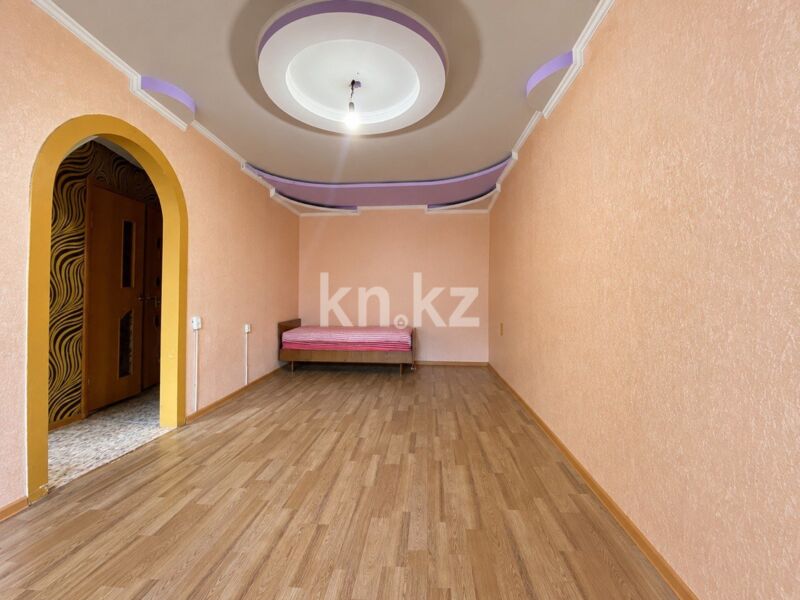Продажа 1-комнатной квартиры, 30 м² - Продажа однокомнатных квартир в Темиртау - страница 3 фото 2 из 10