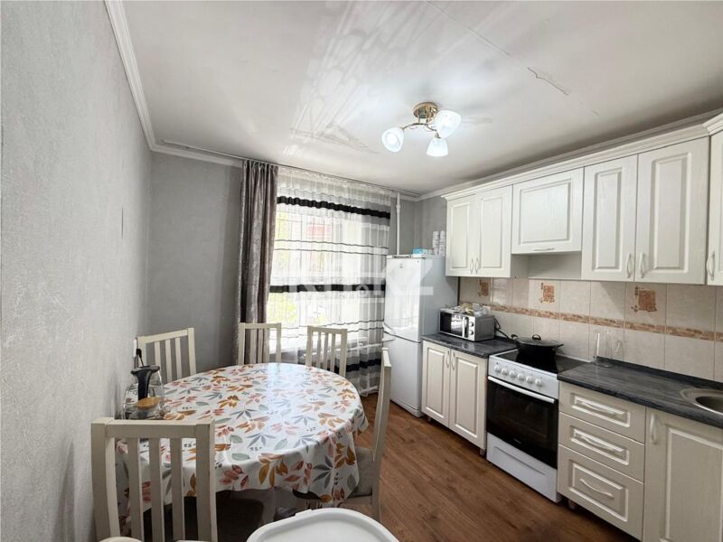 Продажа 2-комнатной квартиры, 50 м² - Продажа двухкомнатных квартир в кирпичном доме в Караганде - страница 4 фото 5 из 12