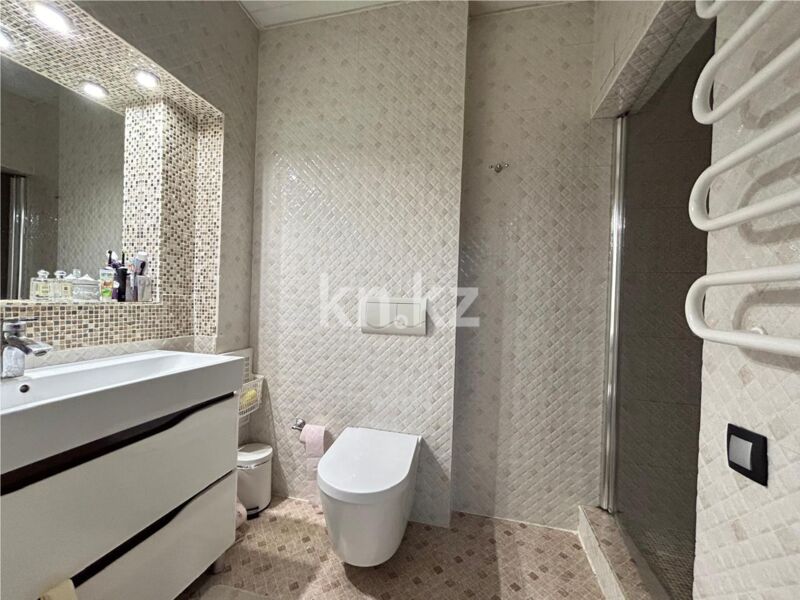 Продажа 4-комнатной квартиры, 139.7 м² - Продажа четырехкомнатных квартир в кирпичном доме в Казахстане - страница 23 фото 16 из 19