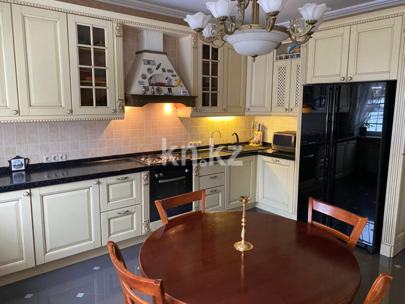 Продажа 6-комнатного дома, 240 м² - Продажа домов, коттеджей от собственников в Алматы фото 1 из 33