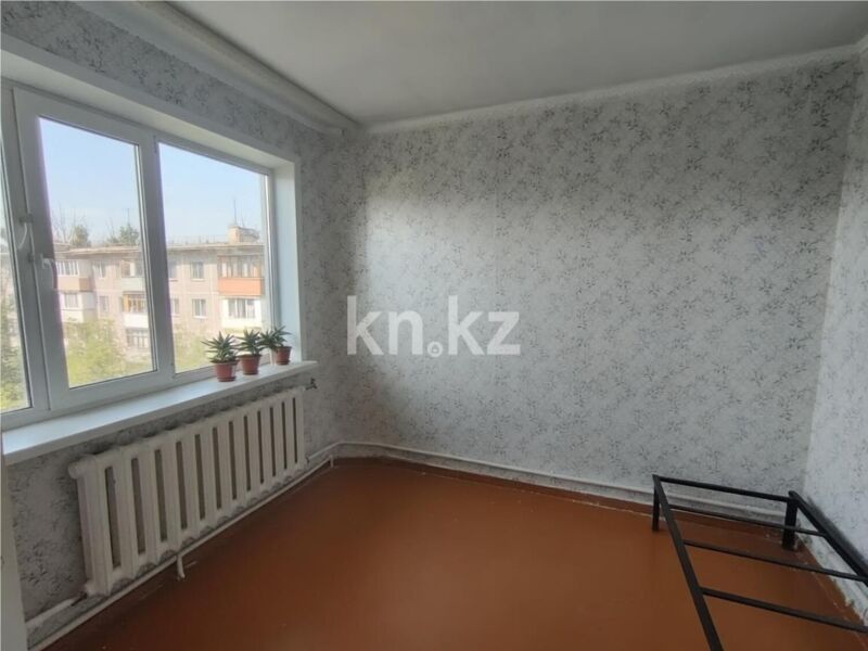 Продажа 4-комнатной квартиры, 61 м² - Продажа четырехкомнатных квартир в панельном доме в Караганде - страница 3 фото 2 из 8