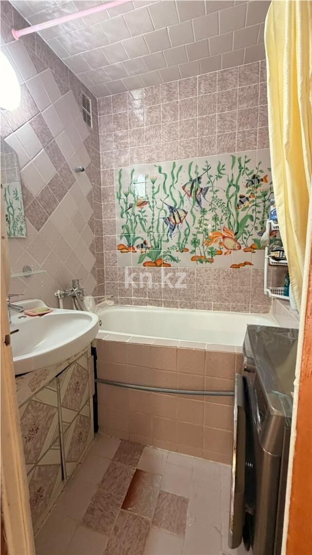 Продажа 3-комнатной квартиры, 63 м² - Продажа трехкомнатных квартир на Юго-Востоке Караганды - страница 14 фото 4 из 12