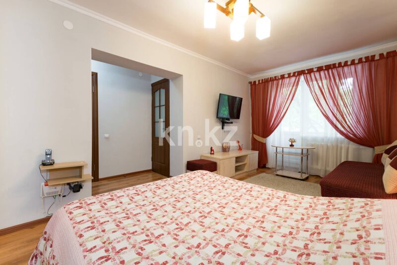 Аренда 1-комнатной квартиры посуточно, 38 м² - Аренда однокомнатных квартир посуточно в Алматы фото 2 из 11