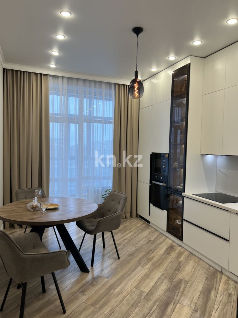 Продажа 3-комнатной квартиры, 93.6 м² - Продажа трехкомнатных квартир от собственников в Караганде фото 2 из 11