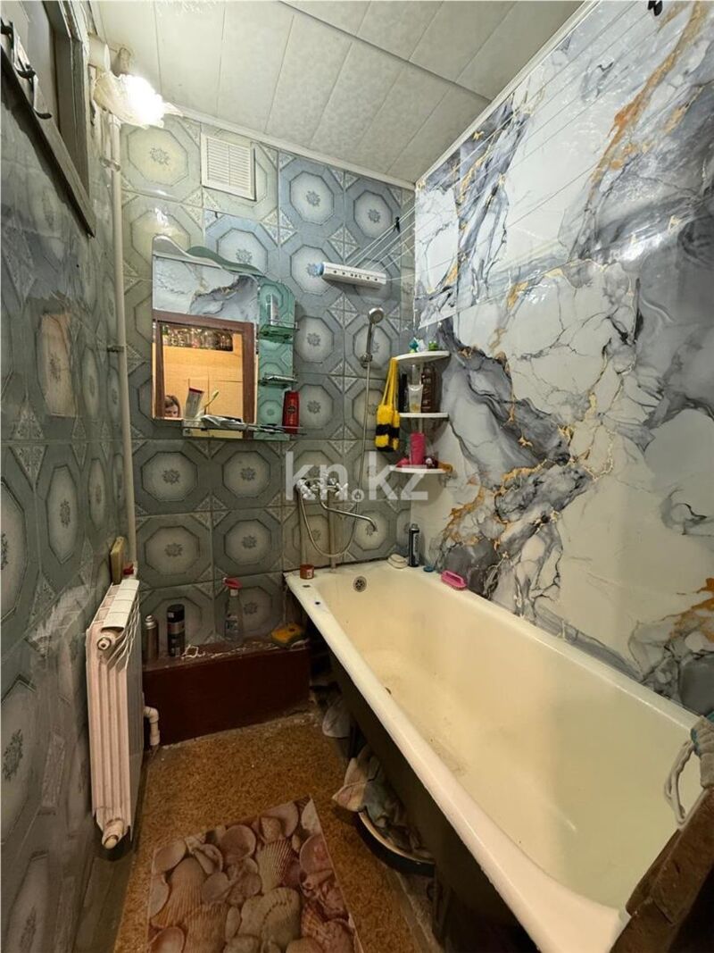 Продажа 4-комнатной квартиры, 72 м² - Продажа четырехкомнатных квартир в блочном доме в Темиртау фото 11 из 17