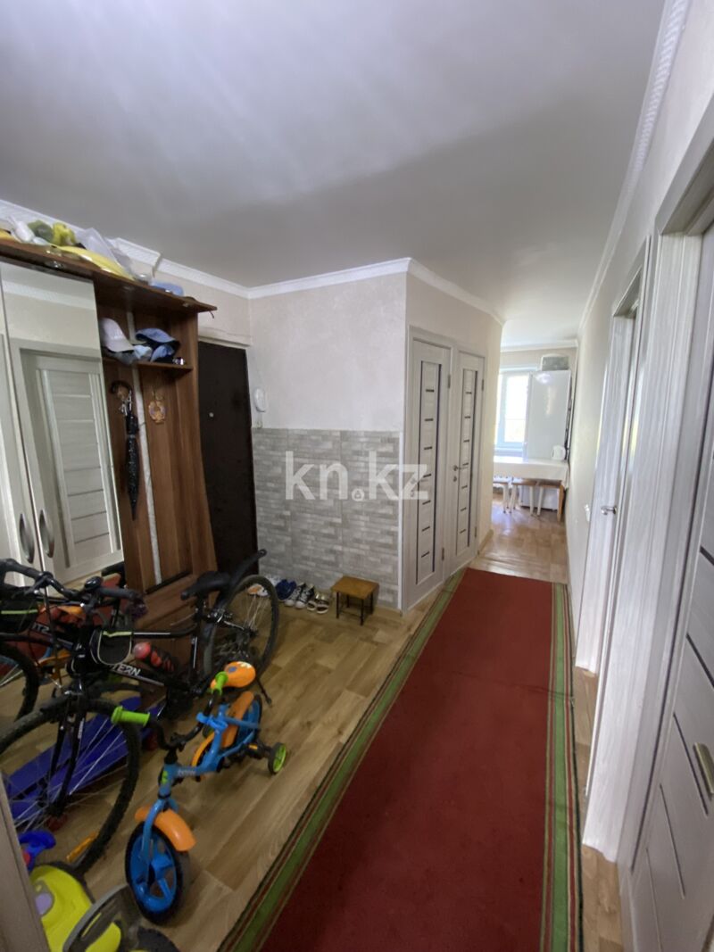Продажа 3-комнатной квартиры, 62 м² - Продажа трехкомнатных квартир на Юго-Востоке Караганды фото 7 из 12