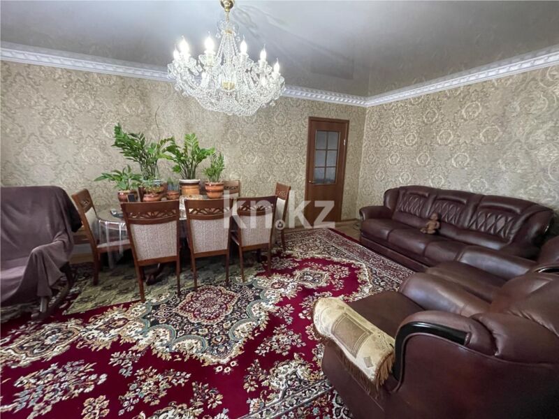 Продажа 3-комнатной квартиры, 69 м² - Продажа трехкомнатных квартир на Юго-Востоке Караганды - страница 9 фото 1 из 17