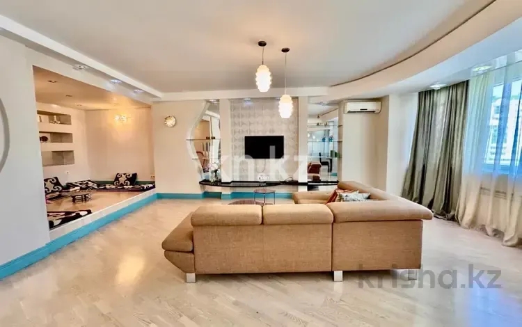 Продажа 4-комнатной квартиры, 190 м² - Продажа четырехкомнатных квартир в монолитном доме в Казахстане - страница 2 фото 1 из 21