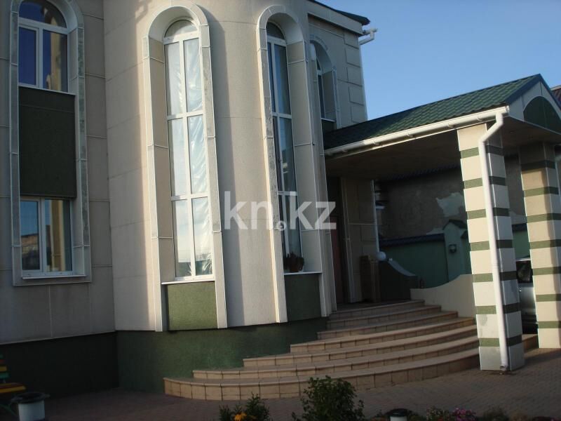 Продажа 10-комнатного дома, 367.5 м² - Продажа домов, коттеджей в Караганде - страница 2 фото 1 из 13