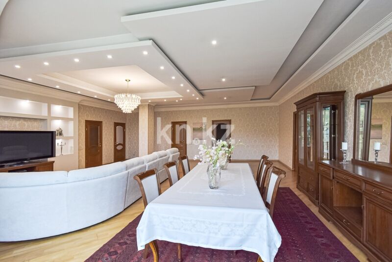 Продажа 4-комнатной квартиры, 241 м² - Продажа четырехкомнатных квартир в Медеуском р-не Алматы фото 7 из 40