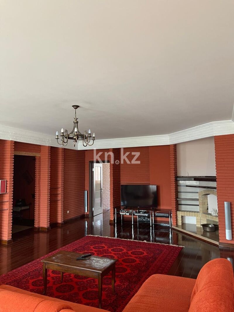 Аренда 2-комнатной квартиры, 137 м² - Аренда недвижимости в Алматы фото 1 из 17