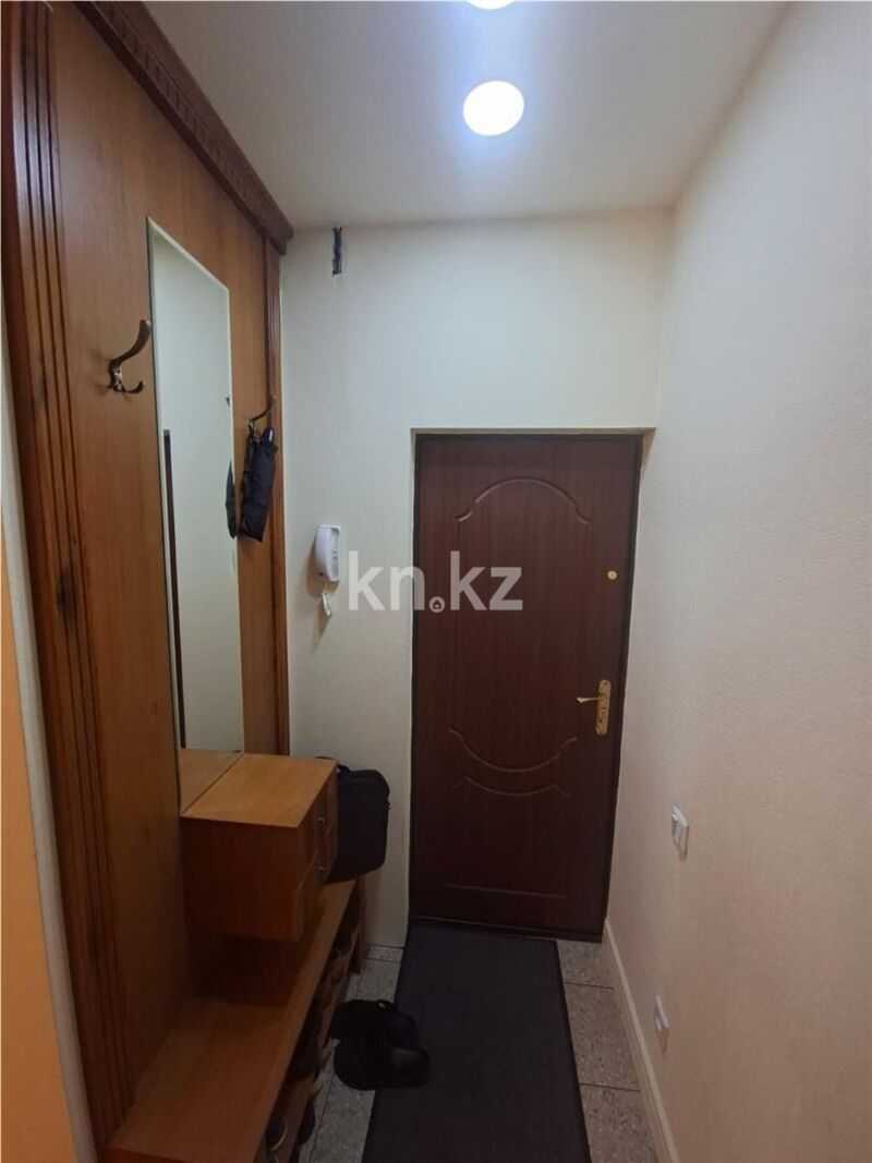 Продажа 3-комнатной квартиры, 57 м² - Продажа трехкомнатных квартир в кирпичном доме в Караганде - страница 3 фото 14 из 18