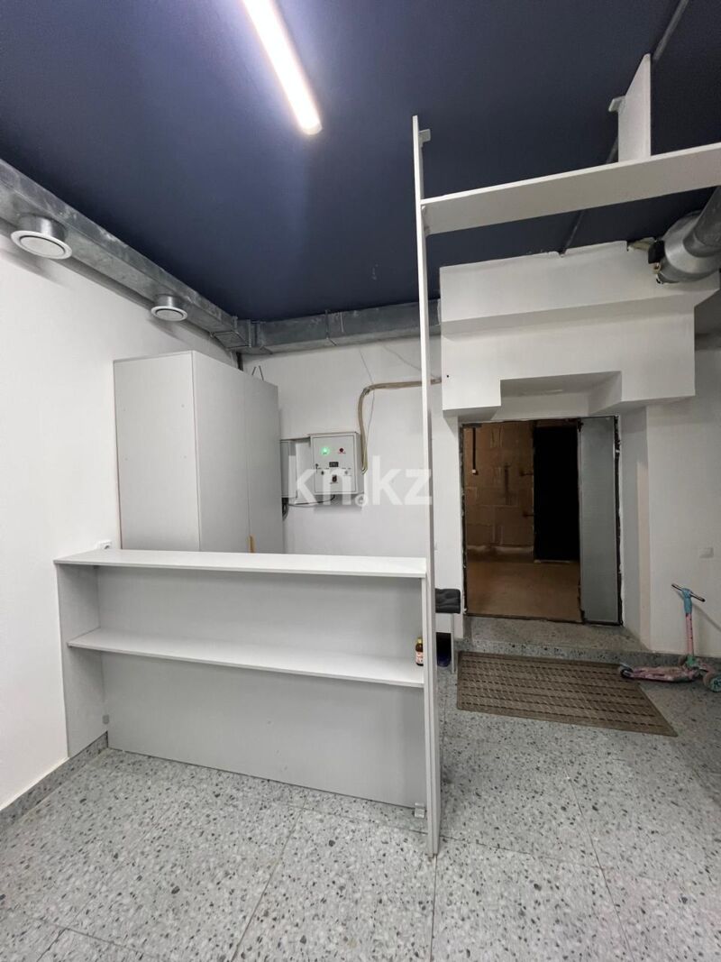 Продажа помещения, 80 м² - Продажа офисных и торговых помещений в Караганде фото 3 из 9