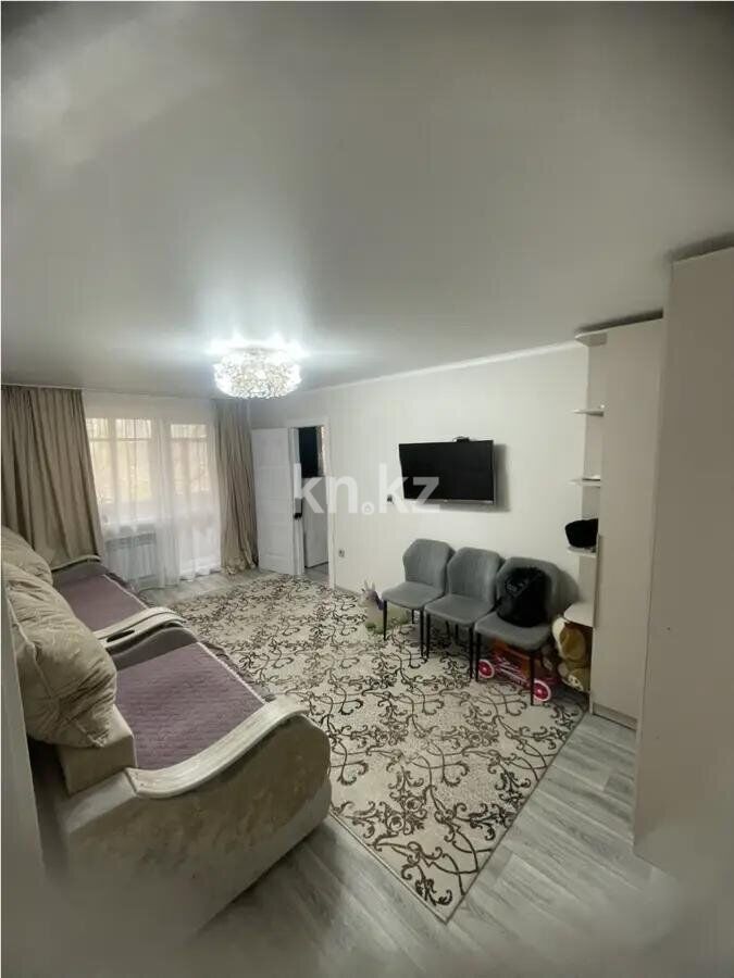 Продажа 2-комнатной квартиры, 42 м² - Продажа двухкомнатных квартир в панельном доме в Караганде фото 1 из 6
