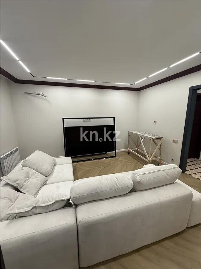 Продажа 2-комнатной квартиры, 70 м² - Продажа квартир от собственников в Караганде - страница 6 фото 1 из 4