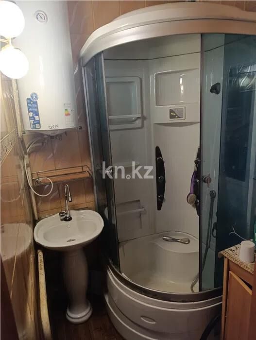 Продажа 3-комнатной квартиры, 63 м² - Продажа трехкомнатных квартир в Майкудуке Караганды - страница 9 фото 2 из 3