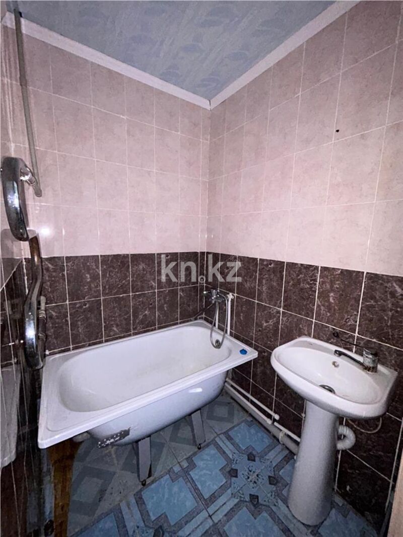 Продажа 1-комнатной квартиры, 37 м² - Продажа однокомнатных квартир в Темиртау - страница 6 фото 7 из 11