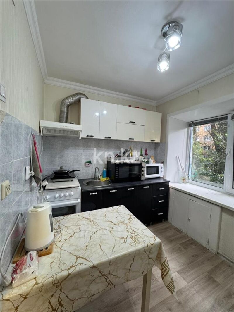 Продажа 3-комнатной квартиры, 48 м² - Продажа квартир в кирпичном доме в Караганде фото 4 из 9