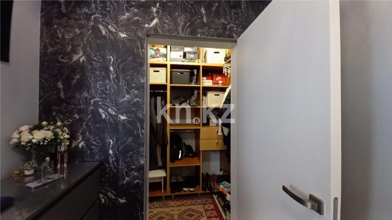 Продажа 4-комнатной квартиры, 160 м² - Продажа четырехкомнатных квартир в блочном доме в Казахстане - страница 10 фото 12 из 18
