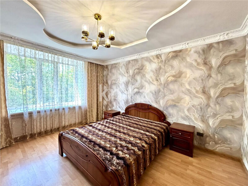 Продажа 4-комнатной квартиры, 101 м² - Продажа четырехкомнатных квартир в Михайловке Караганды фото 8 из 24