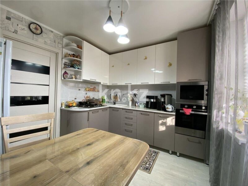 Продажа 3-комнатной квартиры, 70 м² - Продажа трехкомнатных квартир в Темиртау - страница 4 фото 8 из 18
