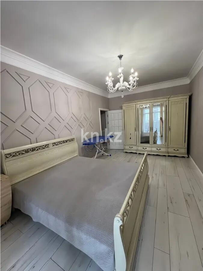 Продажа 4-комнатной квартиры, 120 м² - Продажа четырехкомнатных квартир в кирпичном доме в Караганде - страница 4 фото 1 из 4