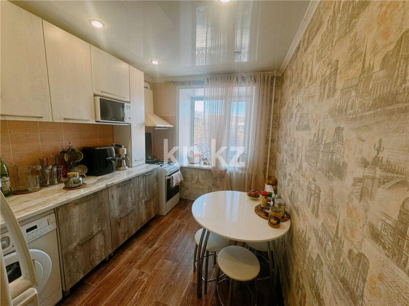 Продажа 4-комнатной квартиры, 75 м² - Продажа четырехкомнатных квартир в кирпичном доме в Караганде - страница 7 фото 5 из 11
