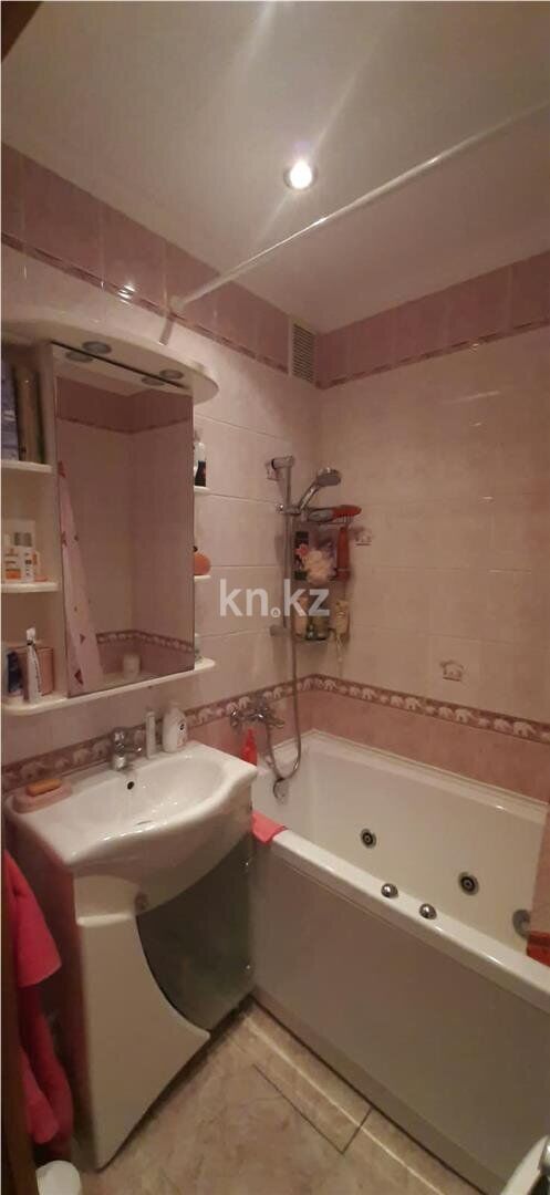 Продажа 3-комнатной квартиры, 62 м² - Продажа квартир на Юго-Востоке Караганды - страница 8 фото 10 из 11